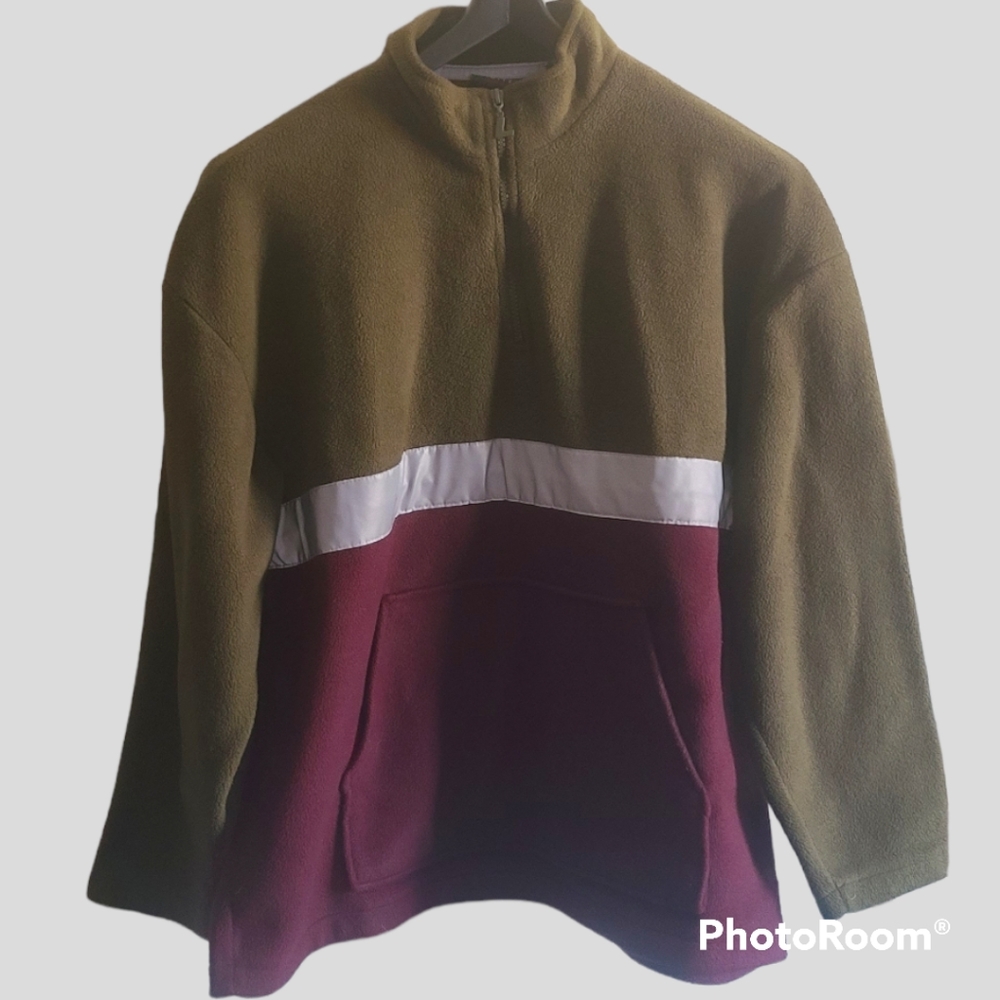 SzM- Reflective Sweater